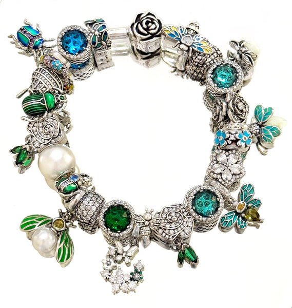 “BEAUTY AND THE BEES”   Bracelet